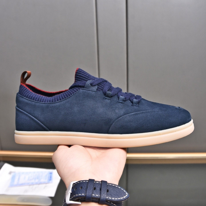 Pra*a casual shoes